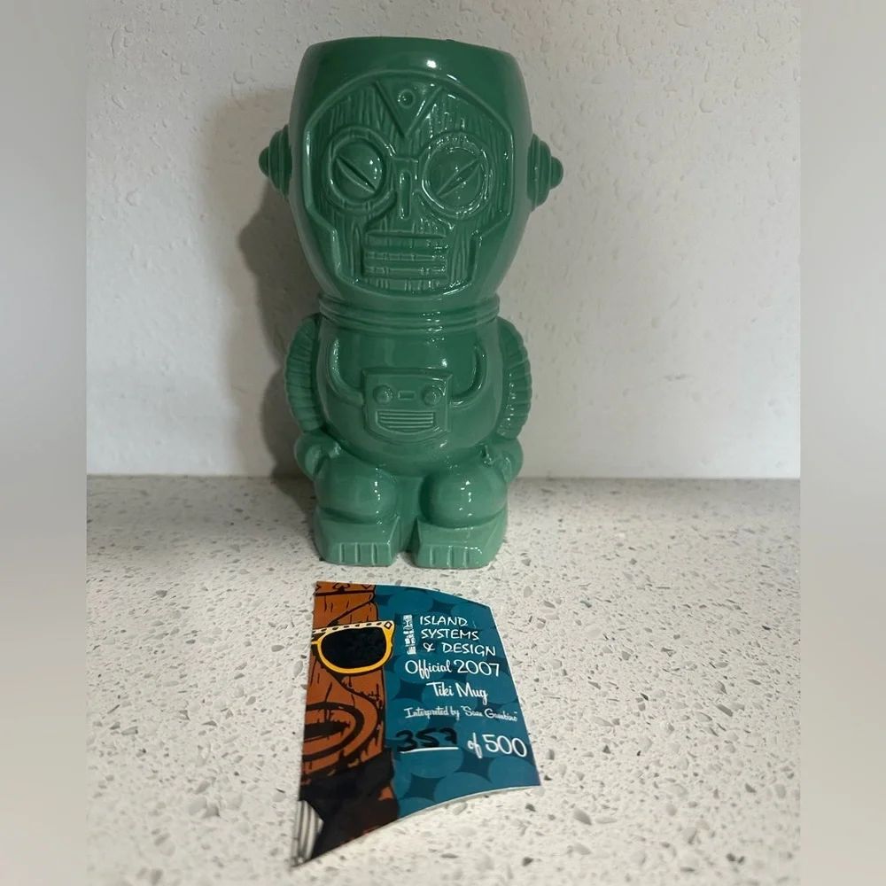 Radar Vic – Tiki Farm – Green Edition 2007